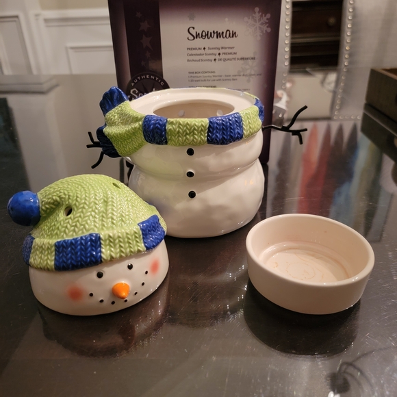 Scentsy Snowman Warmer with Blue and Green Scarf RETIRED - Picture 3 of 7